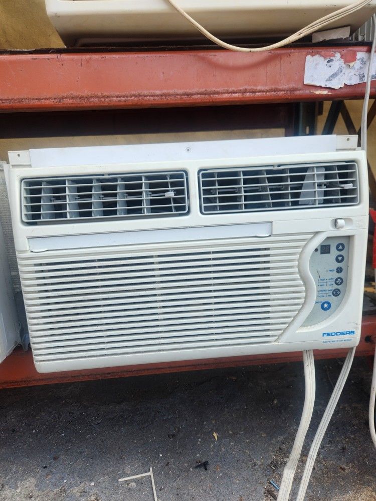 Room Ac 10