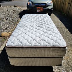 ⭐COMPLETE NEWER TWIN Mattress/Box/Frame SET-Excellent Shape!