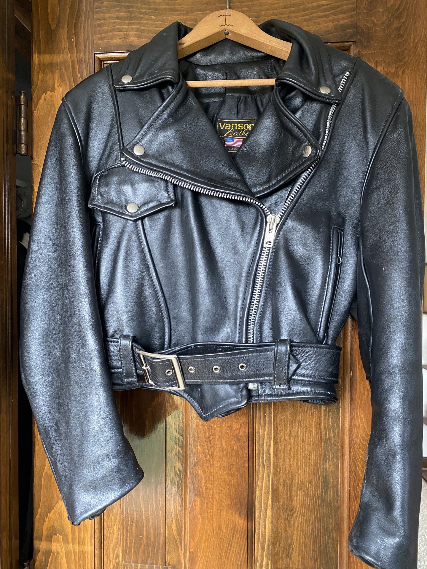 Vansen Leather USA womens sz 10 model ELVIS Runs small