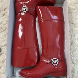 Michael kors boots 7