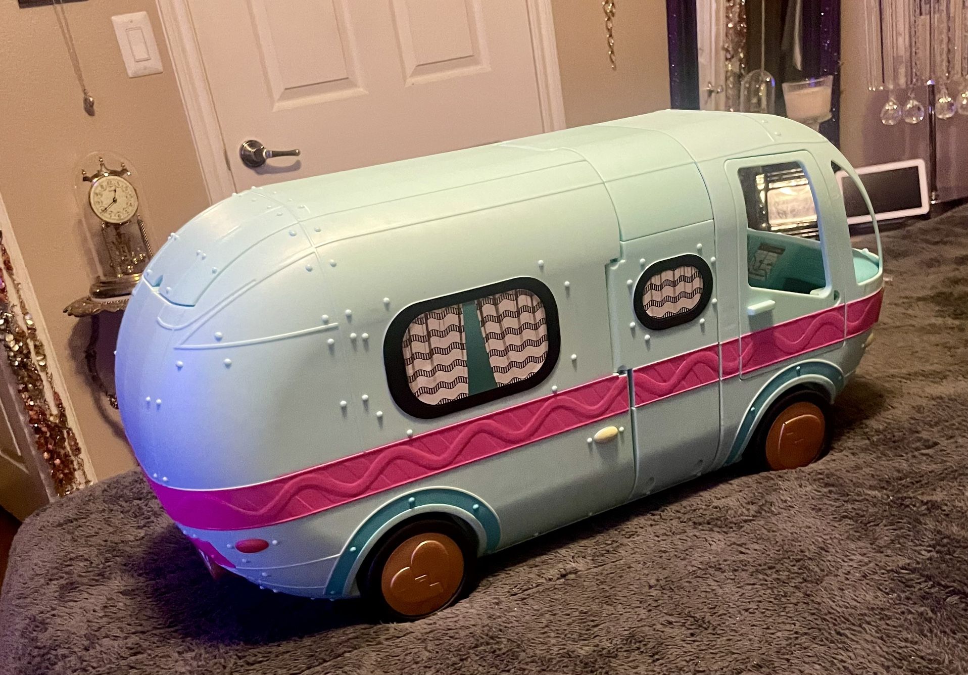 LOL OMG SURPRISE 2 IN 1 Glamper Play set Camper Bus 2019 EXCL. MGA see Pictures