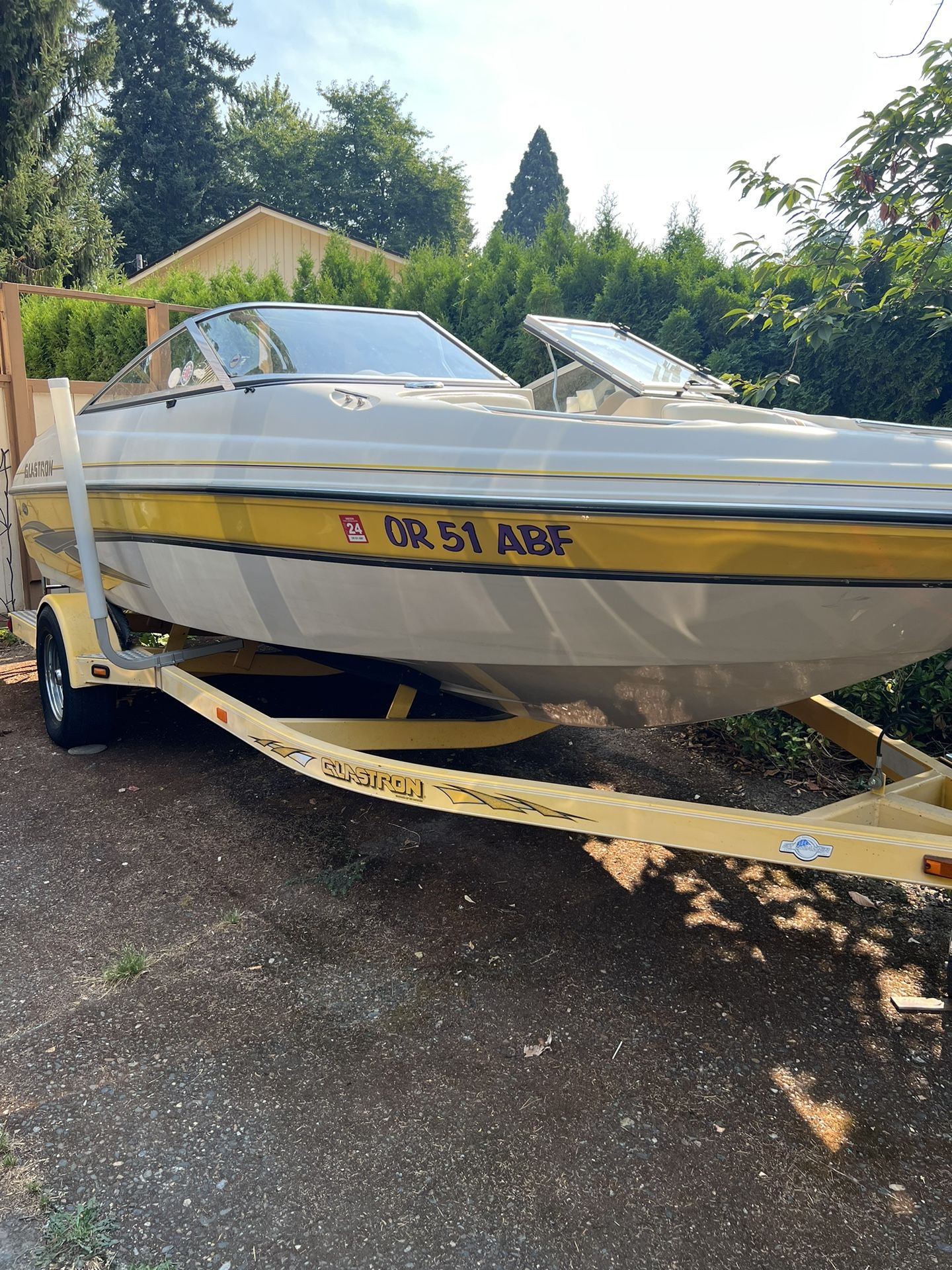 2003 Glastron 185GX