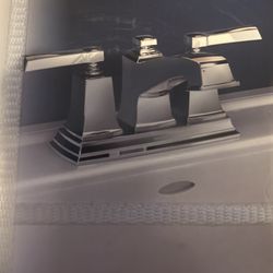 TRADE? BRAND NEW! MOEN Boardwalk 84800 BRAND NEW CHROME FINISH BATHROOM FAUCET!