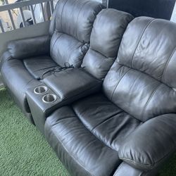 ELECTRONIC RECLINABLE 2 PERSON LOVESEAT SOFA COUCH FOR SALE 