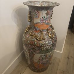 Antique/Vintage Oriental Urn 37”
