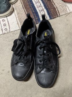 Size 8 Men's Black Slip Resistant Shoes