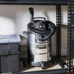 NEW Hart 6-Gallon Stainless Steel Wet/Dry Vac (5 Peak HP) + Car Kit