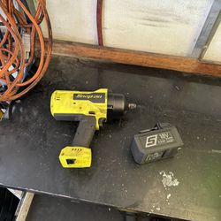 Snap On 18v 1/2 Impact With Battery AND CHARGER