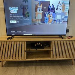Tv stand 