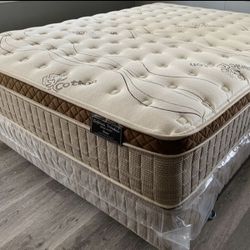 Queen Organic Cloud Edition Europillow Top 12inch Mattress And Boxspring!!