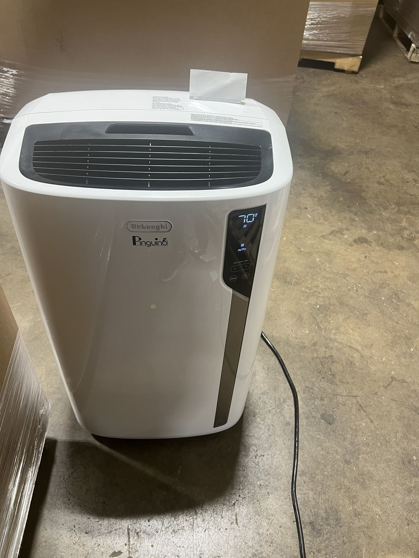 DeLonghi 4 in 1 Portable Air Conditioner, heater, dehumidifier and fan