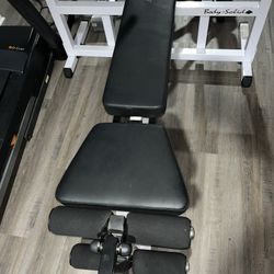 Body Solid Ajustable Weight Bench 