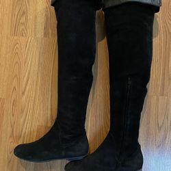 Suede Boot In Black 