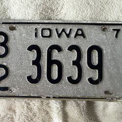 1971 Truck Iowa license plate