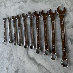 "Husky" Wrench Set 