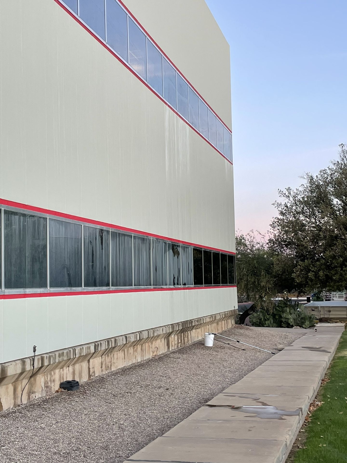 Window Cleaning – Residential & Commercial