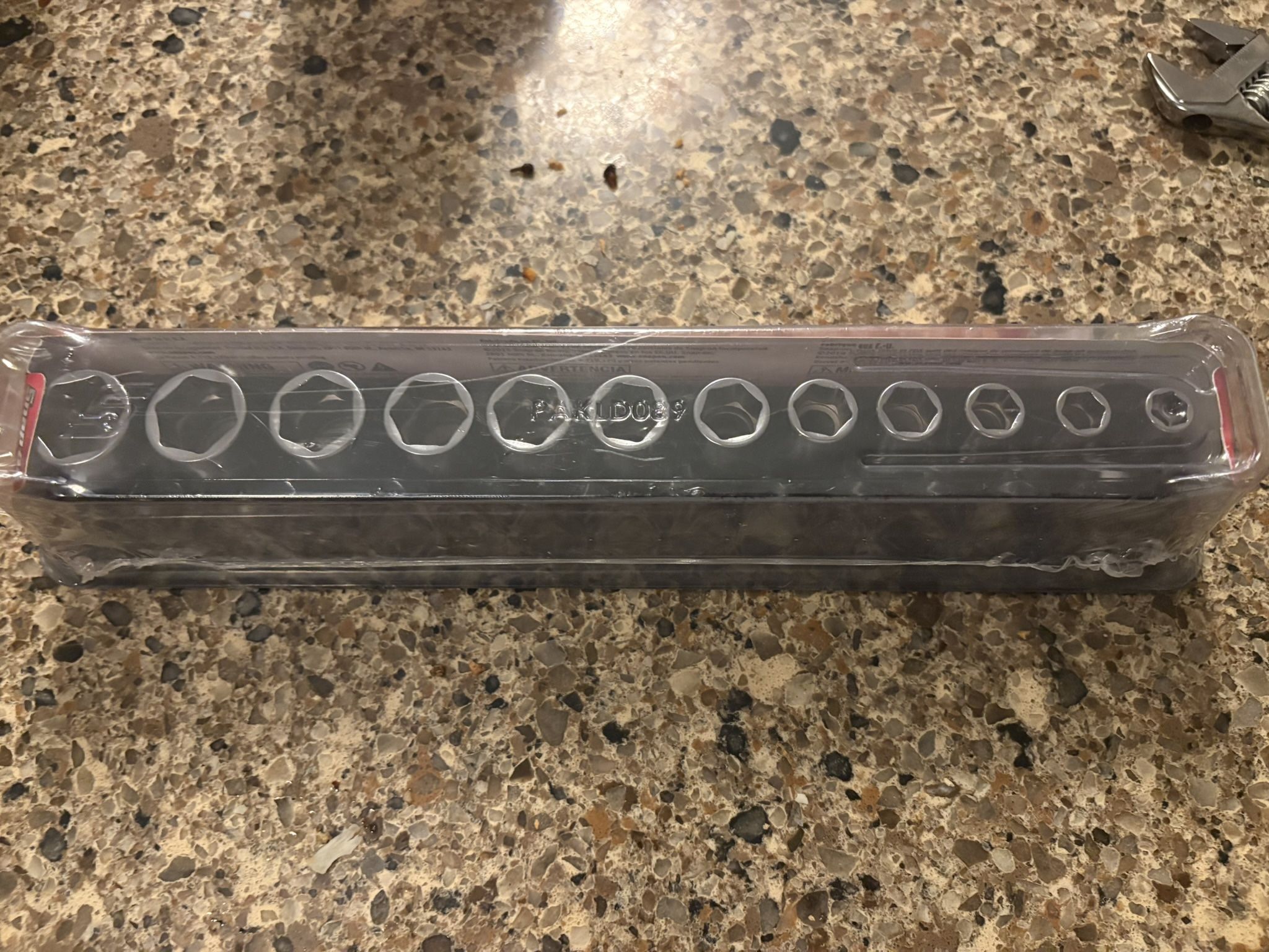 Snap on 12 Piece metric Flank Drive Xtra Semi-deep Socket set