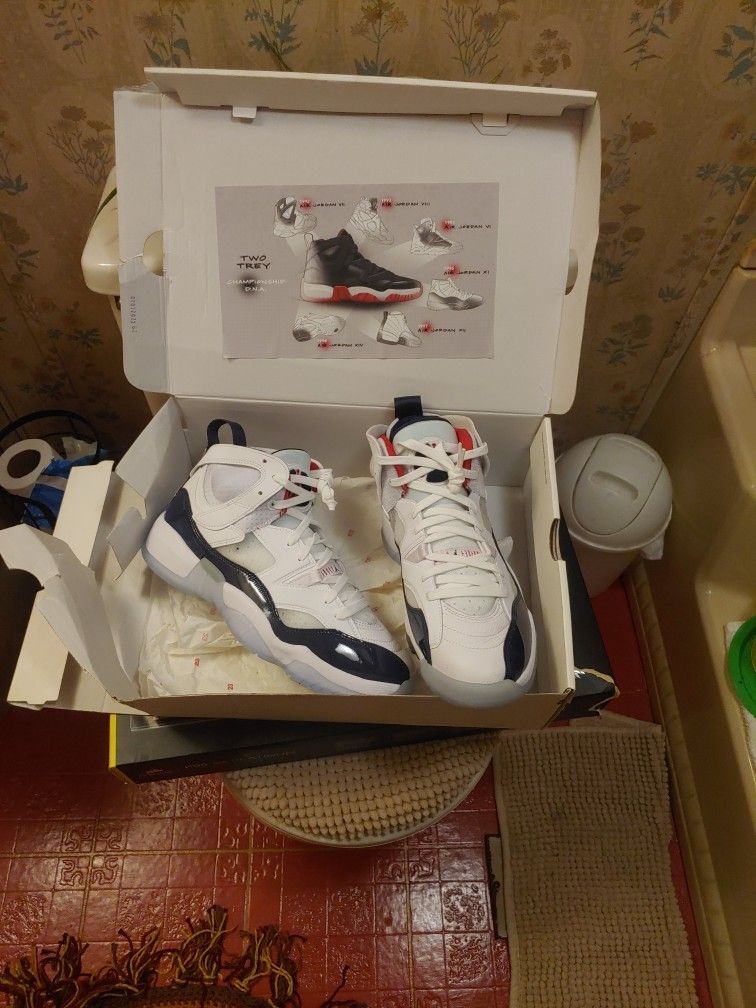 Air Jordan Two Trey