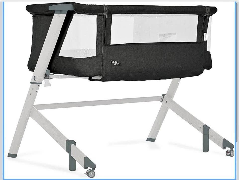 Evolur Stellar Bassinet & Bedside Sleeper