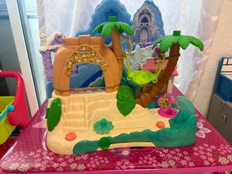 Fisher-Price Little People Moana Playset