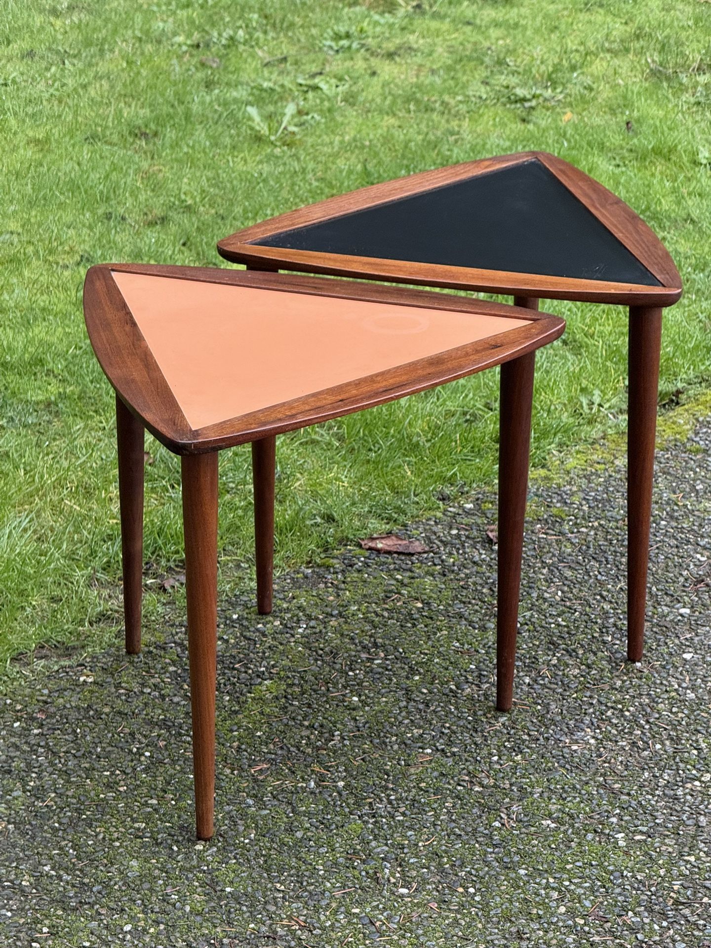 Set of 2 Walnut Arthur Umanoff Guitar Pick Triangular Nesting Tables