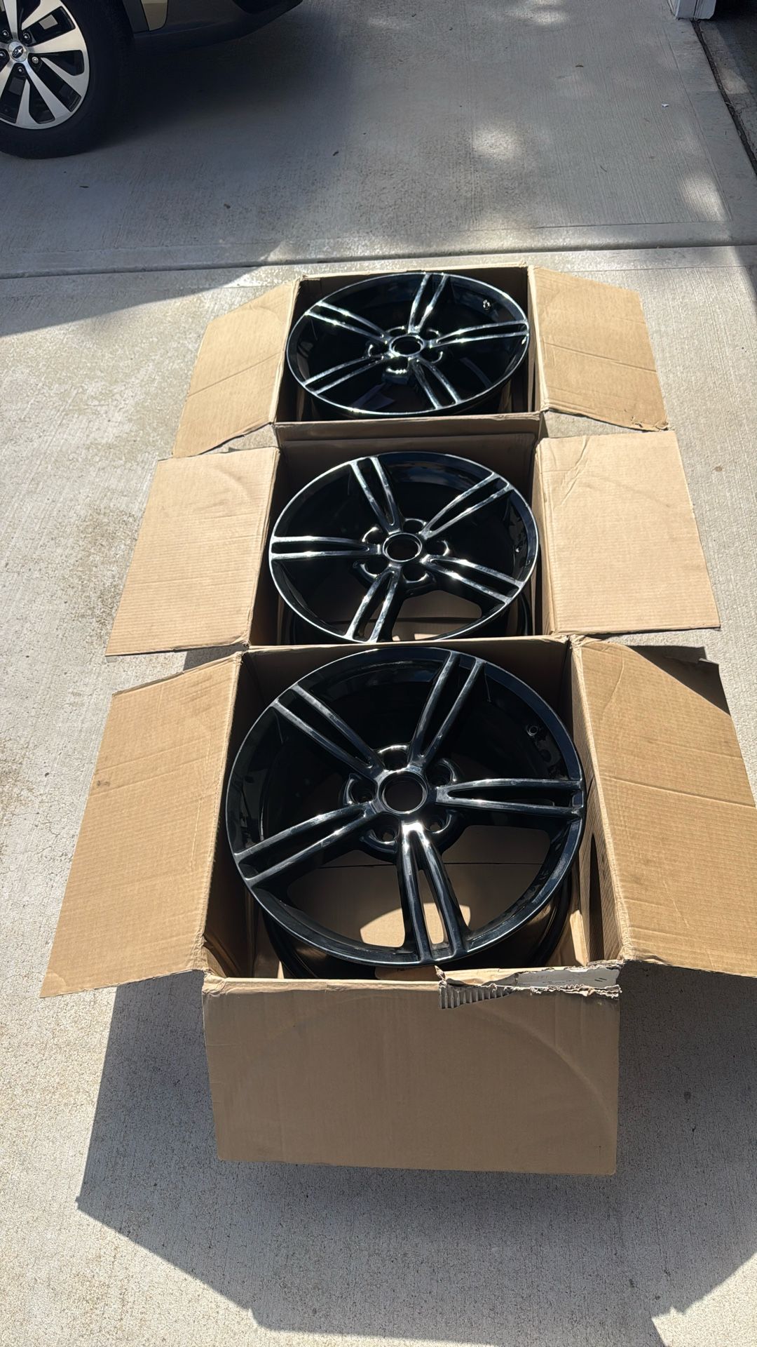C6 Corvette OEM - 3 Whells