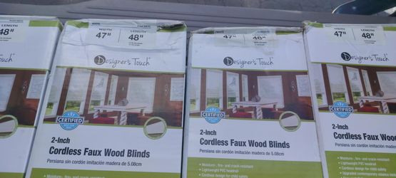 4 Boxes With Blinds New Never Used,Seal Boxes.