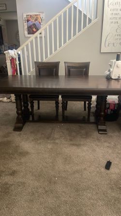 DINNING TABLE
