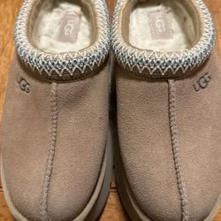 Ugg Slippers 