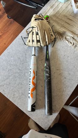 Slowpitch softball gear