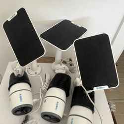 Lot of 3 Reolink Go Plus Security Surveillance Cameras and Solar Panels