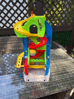 Fisher-Price Little People Spiral Tower Playset