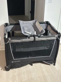 **ACCEPTING OFFERS** Baby Trend Nursery Center Playard 