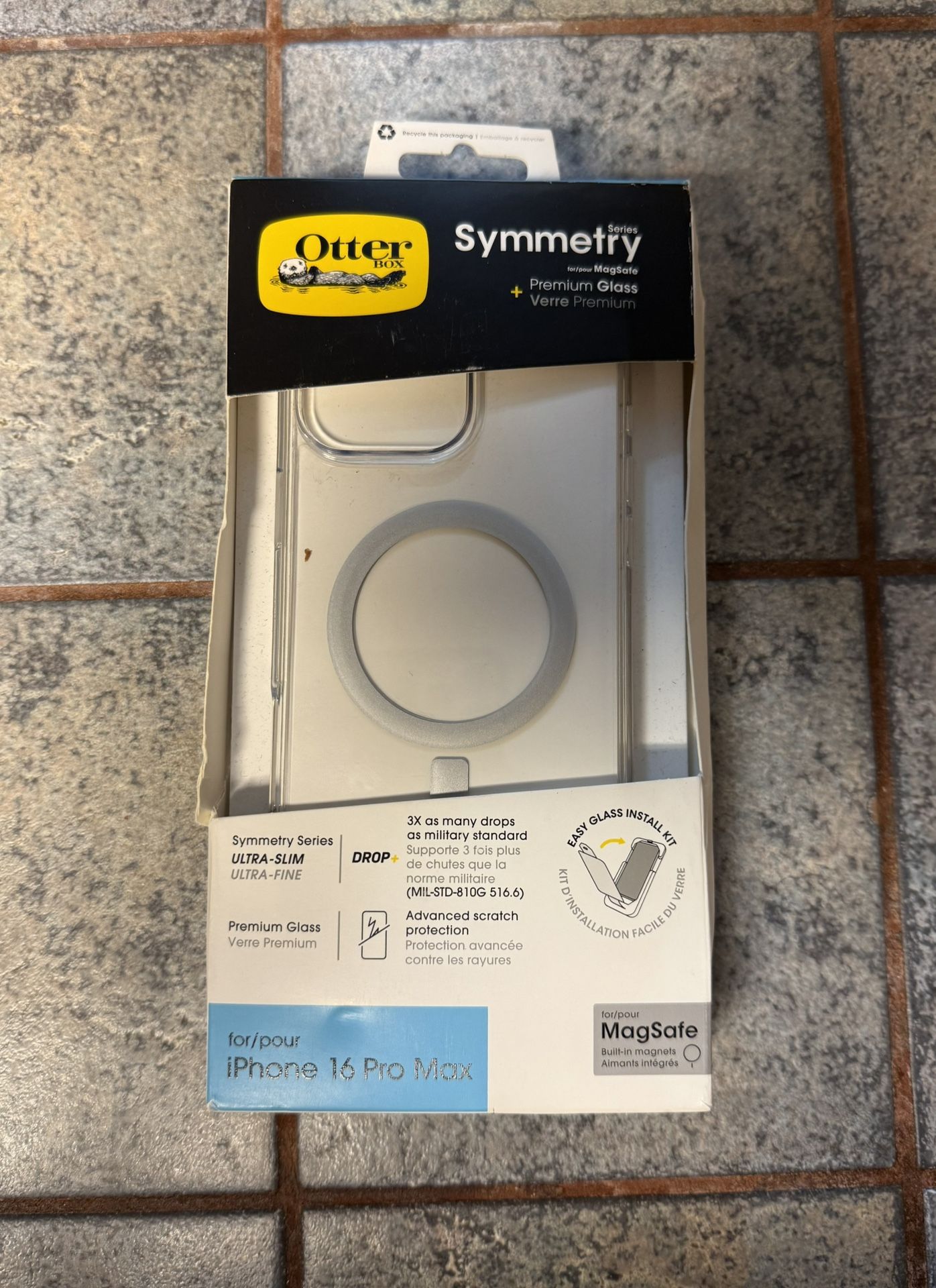 iPhone 16 Pro Max Symmetry Series Clear Case