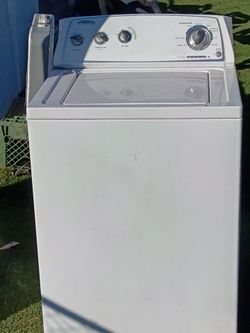 WASHER WHIRLPOOL JUST LIKE YOU SEE HERE WORKING EXCELLENT WITH 6 MONTHS WARRANTY RECEIPT TOTAL PRICE $200 DOLLAR 'S