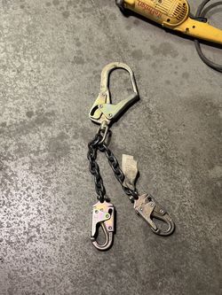 3M DBI-SALA Swiveling Chain Rebar/Positioning Lanyard - 2 ft - (contact info removed)