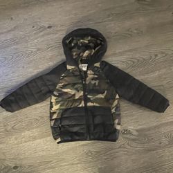 Toddler boy camouflage green & black hooded zipper winter rain jacket sz 4-5t