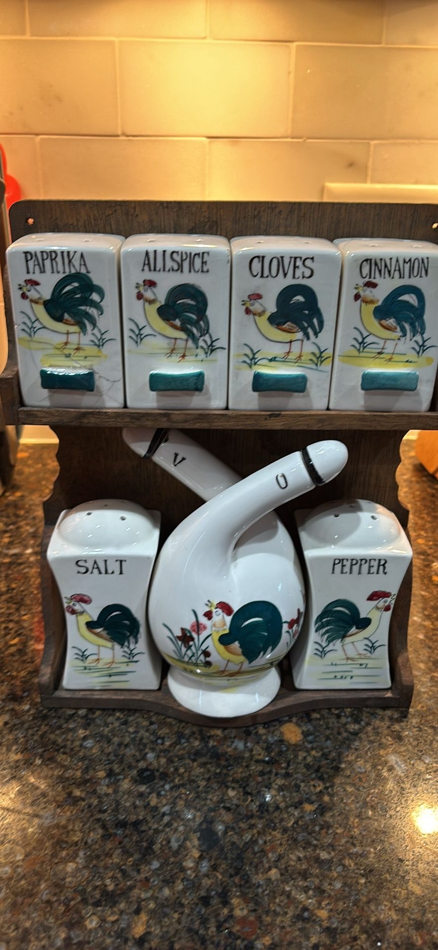 Nikoniko Vintage Hand Painted Rooster Set