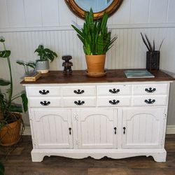 Beautiful Basset Furniture Inc. Farmhouse Credenza