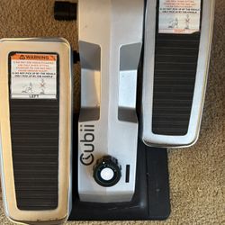 Cubii pro stepper with pick up handle.
