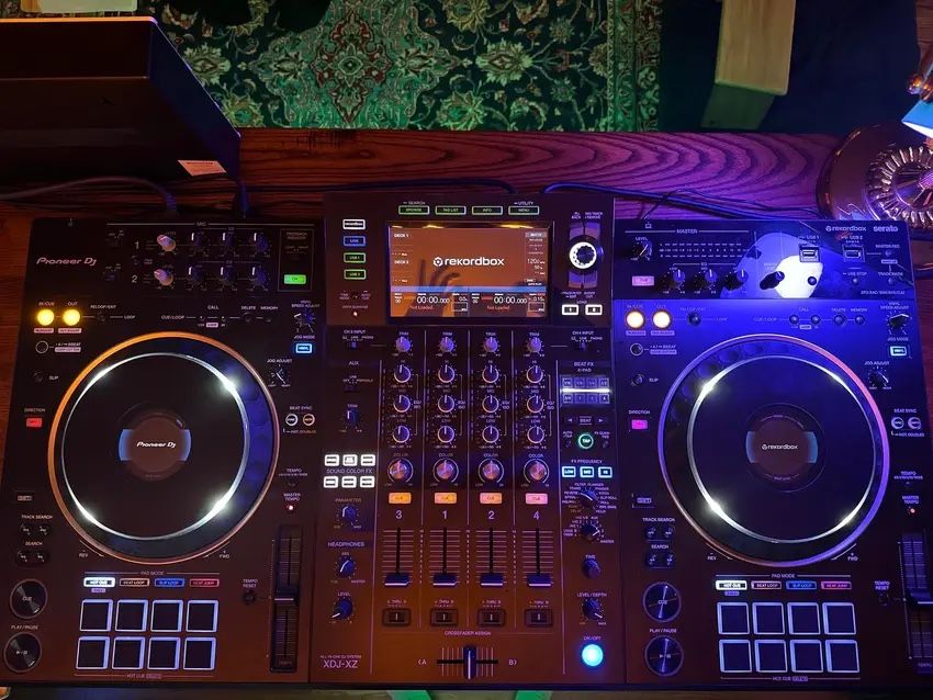 Pioneer XDJ-XZ 4-Channel Standalone DJ Mixer