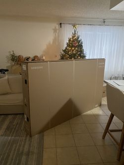85” Samsung Tv