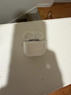 AirPods 4 CASE