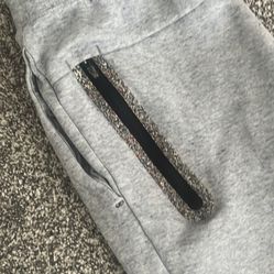 Men’s Xs Nike Tech Sweats 