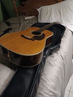 🎸 Sigma Guitars SDR-28C Acoustic Guitar – Includes Case