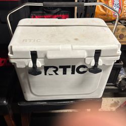 RTIC COOLER 