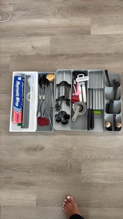 Kitchen Utensil Drawer Organizer with Utensils