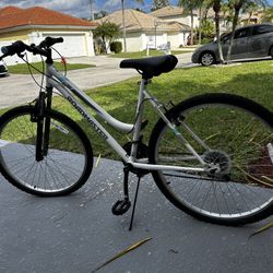 3 Bikes Mongoose Exhibit, Roadmaster & Radiant Brand New 