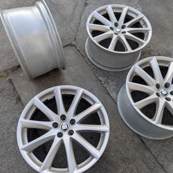 Set Of 19" rims For Jaguar In Very Good Condition  $300