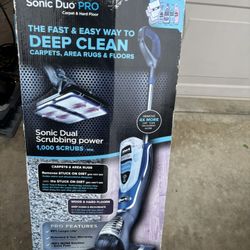 Shark Vacum Cleaner 